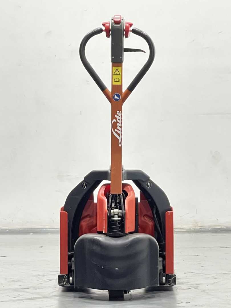 Used Forklift Linde MT12-1131 Žemo kėlimo krautuvas su grąžulu (Image 6) Used Forklift Linde MT12-1131 Žemo kėlimo krautuvas su grąžulu (Image 6)