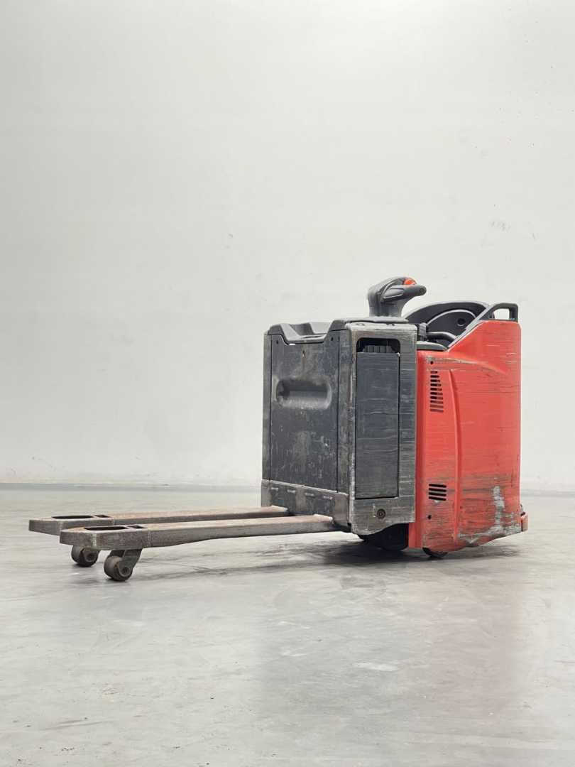 Used Forklift Linde T20SP-131 Žemo kėlimo krautuvas su grąžulu (Image 1)