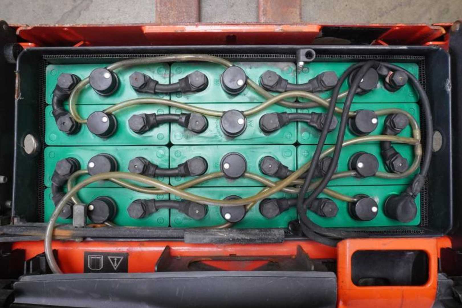 Used Forklift Linde T 20 1152 Žemo kėlimo krautuvas su grąžulu (Image 4)