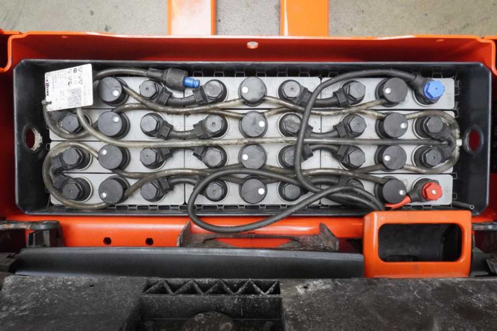 Used Forklift Linde T 20 1152-02 Žemo kėlimo krautuvas su grąžulu (Image 4)