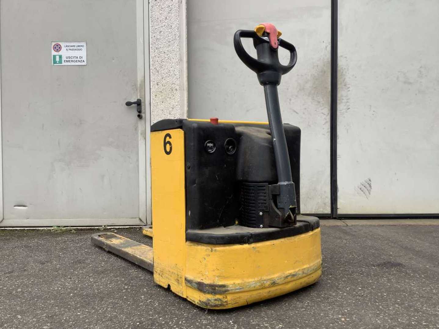 Used Forklift OM TL 18 AC Žemo kėlimo krautuvas su grąžulu (Image 1) Used Forklift OM TL 18 AC Žemo kėlimo krautuvas su grąžulu (Image 1)