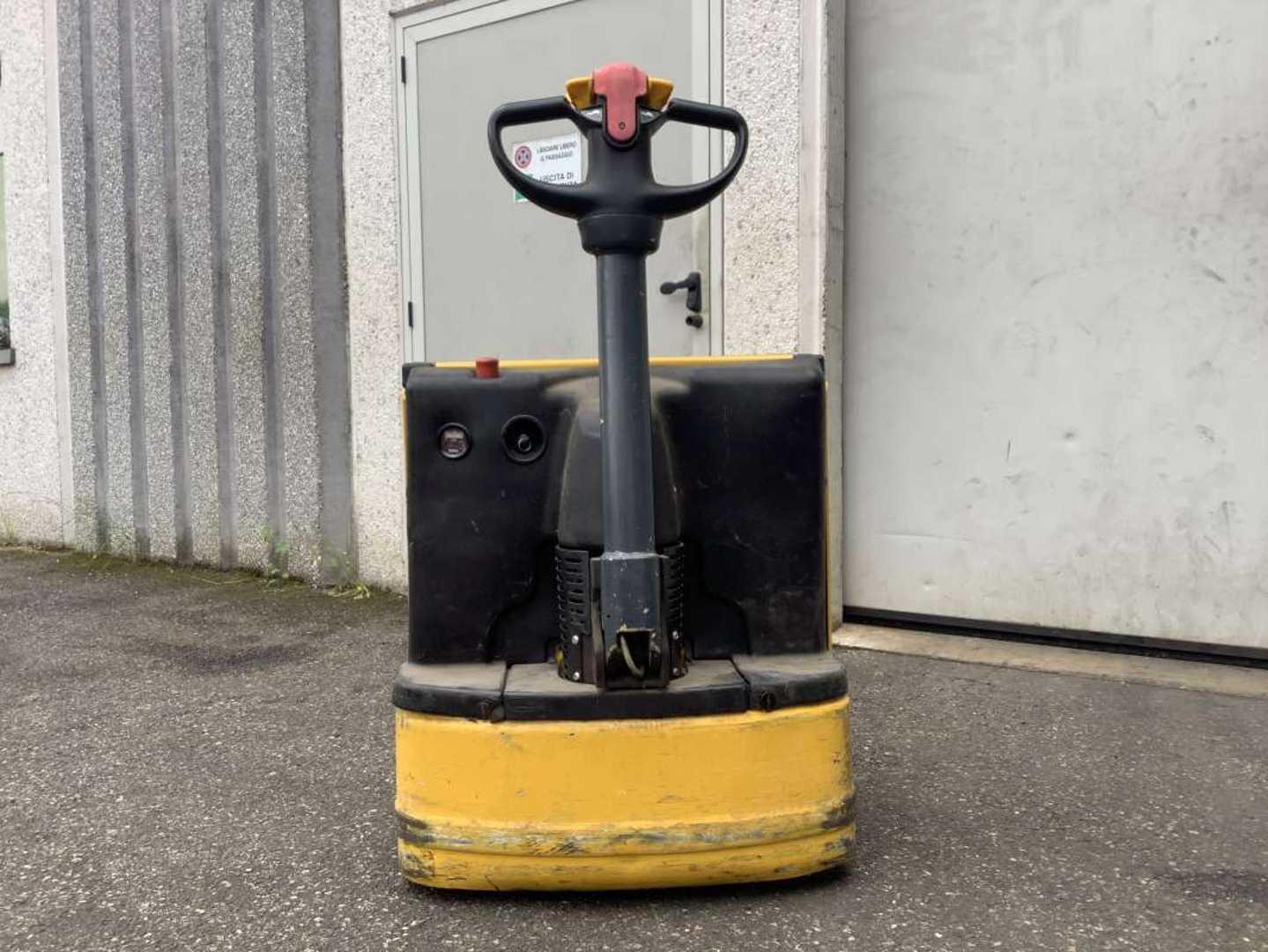 Used Forklift OM TL 18 AC Žemo kėlimo krautuvas su grąžulu (Image 5) Used Forklift OM TL 18 AC Žemo kėlimo krautuvas su grąžulu (Image 5)
