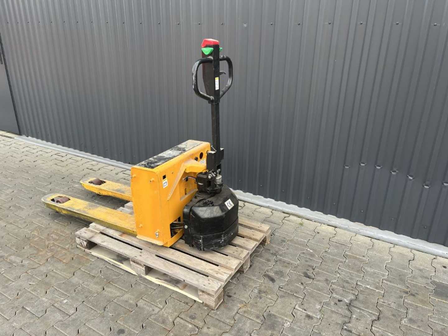 Used Forklift Other Xilin CBD10A Žemo kėlimo krautuvas su grąžulu (Image 3)