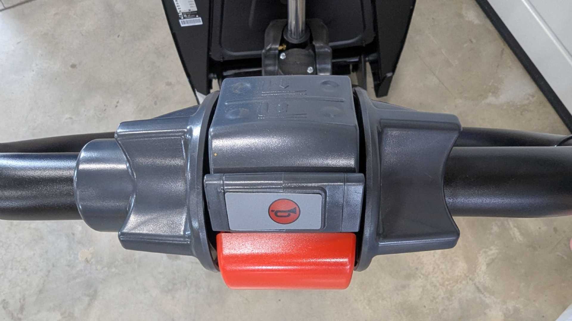 Used Forklift Other PTL 1.5 Žemo kėlimo krautuvas su grąžulu (Image 5) Used Forklift Other PTL 1.5 Žemo kėlimo krautuvas su grąžulu (Image 5)