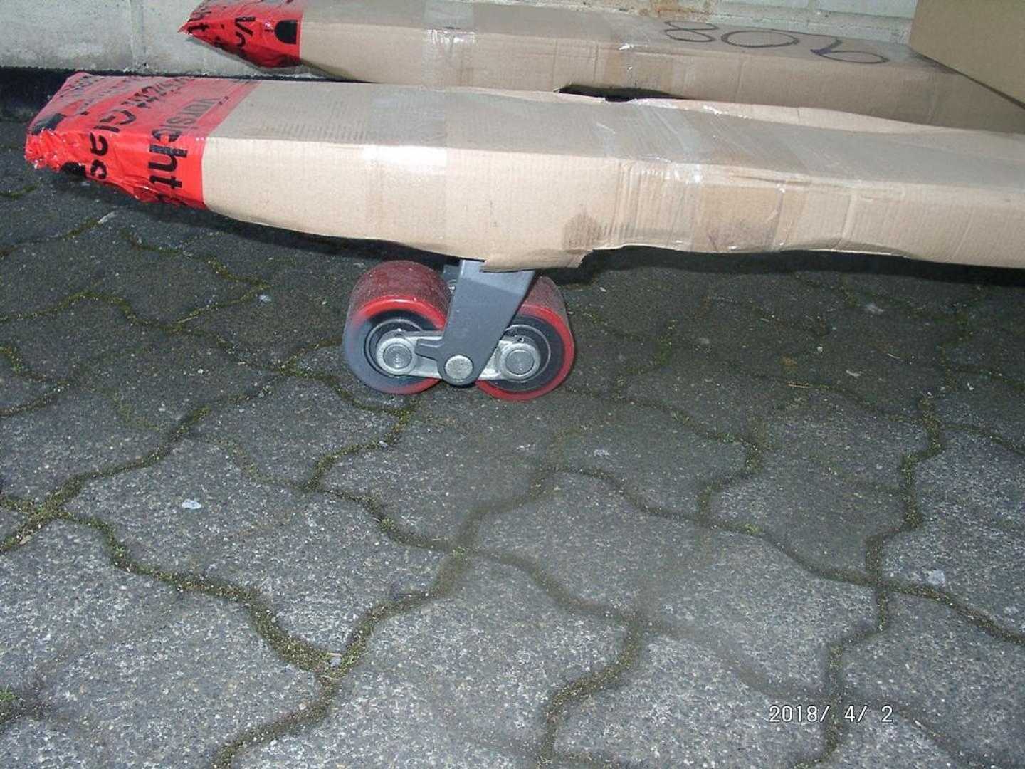Used Forklift Q-Lift EMP1200Li Žemo kėlimo krautuvas su grąžulu (Image 2) Used Forklift Q-Lift EMP1200Li Žemo kėlimo krautuvas su grąžulu (Image 2)