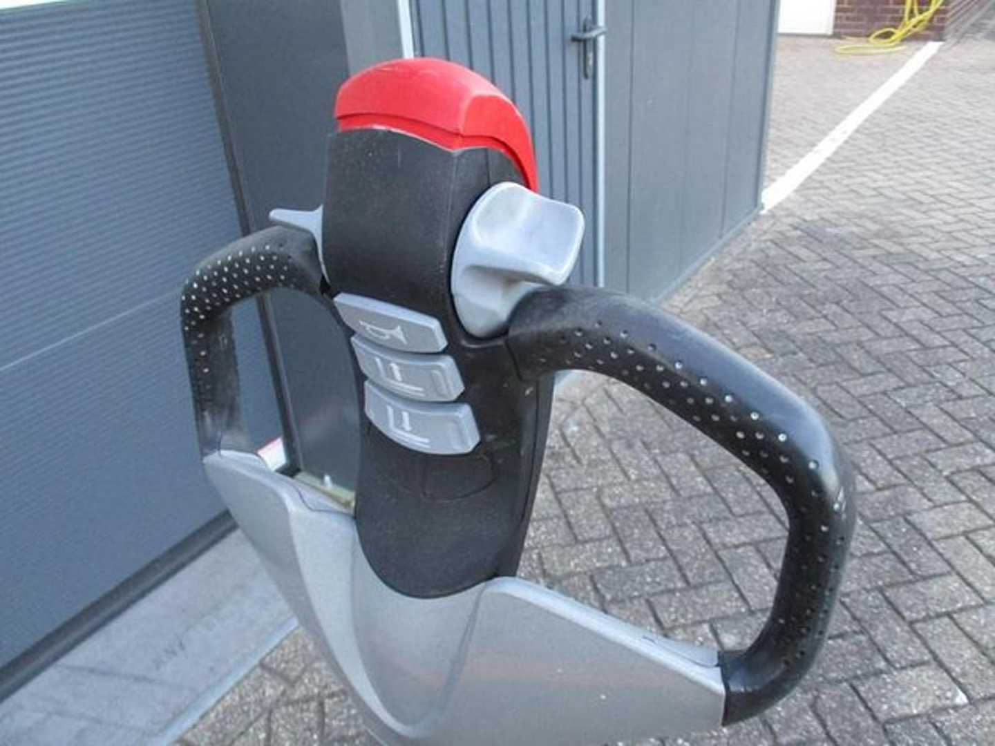 Used Forklift STILL EXU 16 Žemo kėlimo krautuvas su grąžulu (Image 8) Used Forklift STILL EXU 16 Žemo kėlimo krautuvas su grąžulu (Image 8)