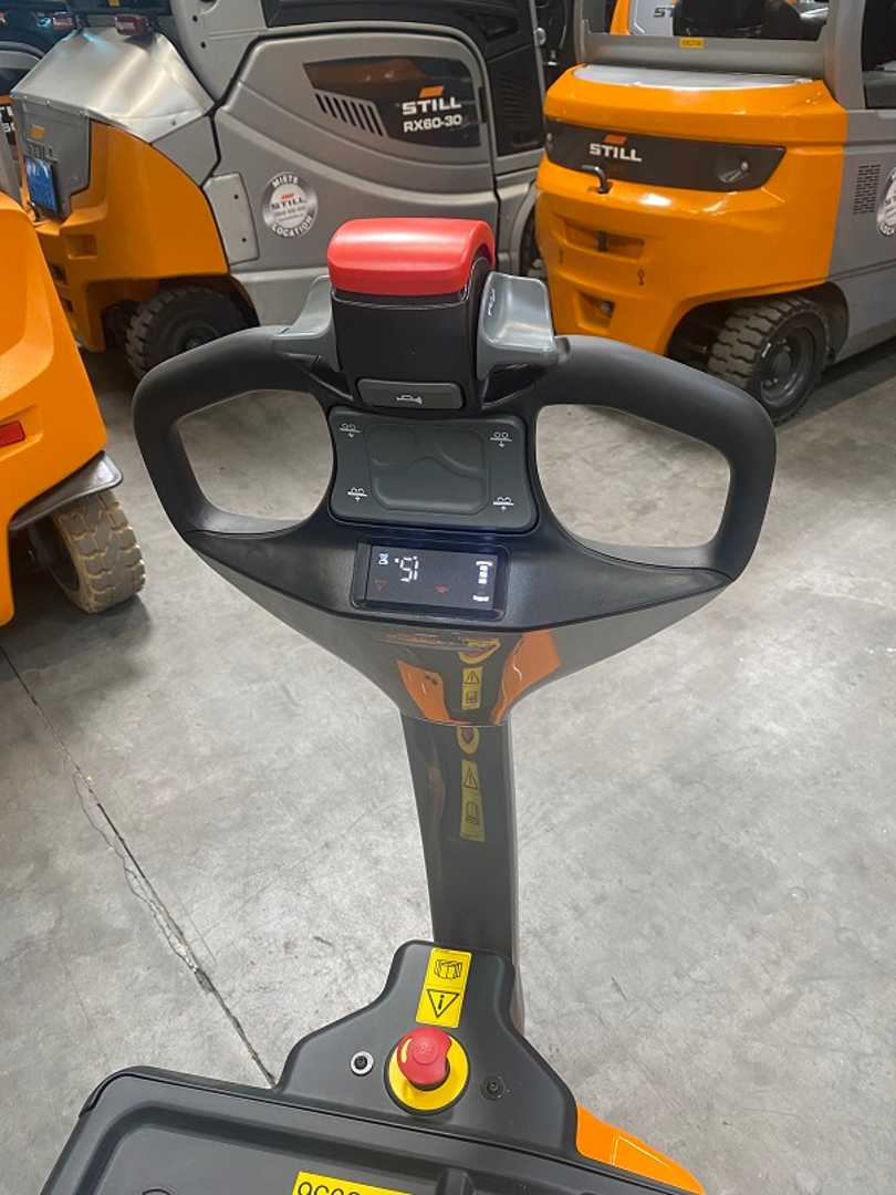Used Forklift STILL EXH14C Žemo kėlimo krautuvas su grąžulu (Image 2) Used Forklift STILL EXH14C Žemo kėlimo krautuvas su grąžulu (Image 2)