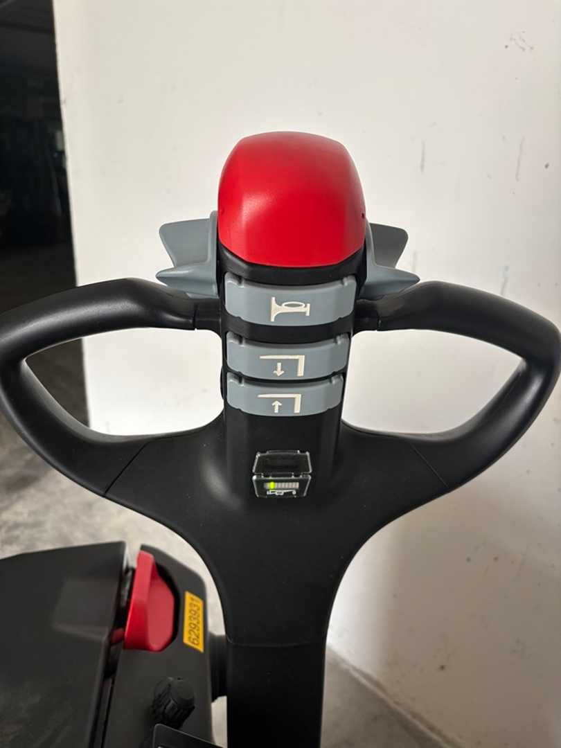 Used Forklift STILL ECU20_NEUE.BATT Žemo kėlimo krautuvas su grąžulu (Image 1) Used Forklift STILL ECU20_NEUE.BATT Žemo kėlimo krautuvas su grąžulu (Image 1)