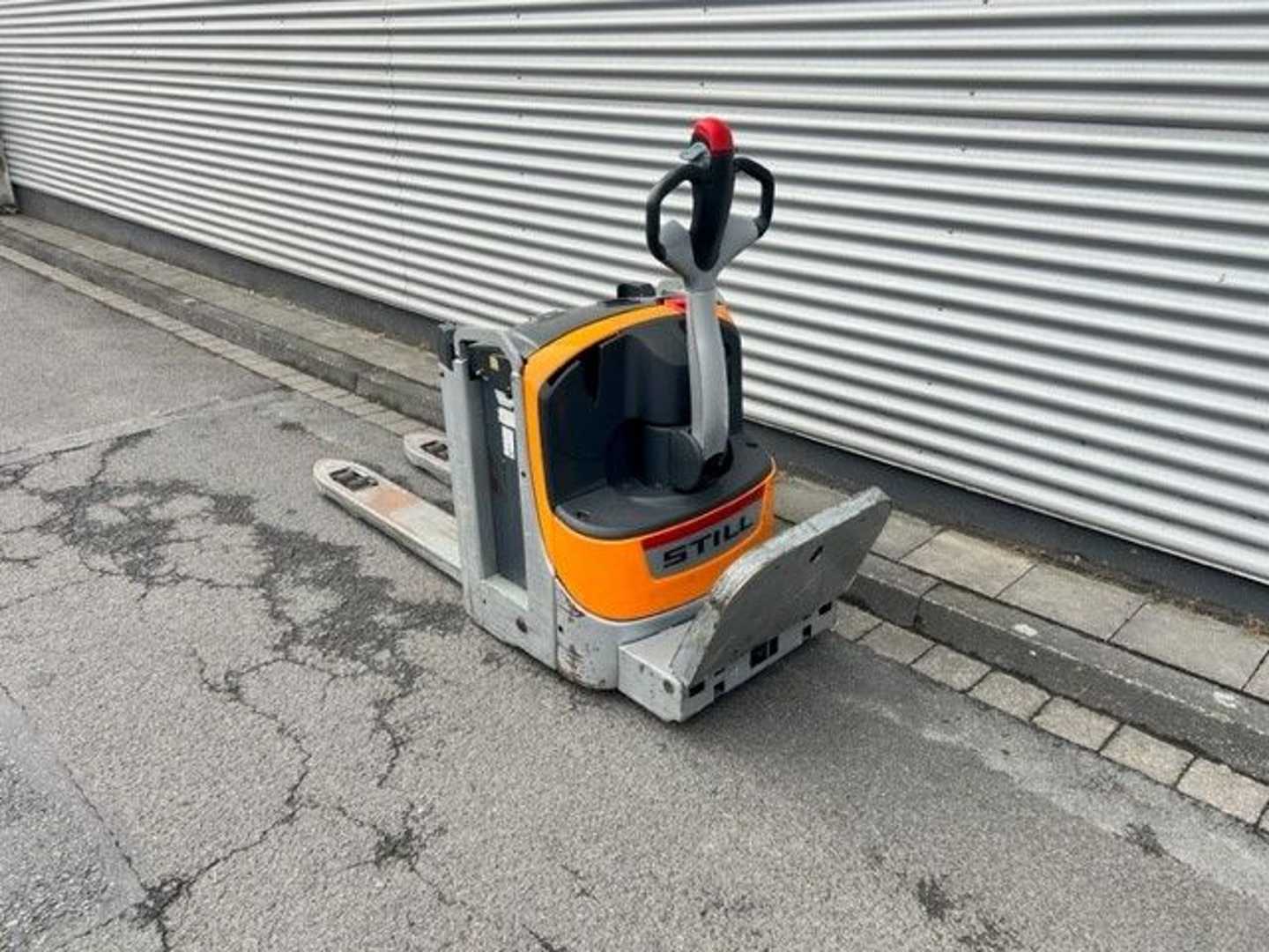 Used Forklift STILL EXU-H20S Žemo kėlimo krautuvas su grąžulu (Image 3) Used Forklift STILL EXU-H20S Žemo kėlimo krautuvas su grąžulu (Image 3)