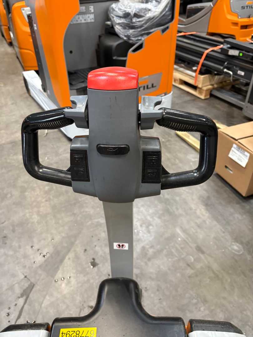 Used Forklift STILL ECH15 Žemo kėlimo krautuvas su grąžulu (Image 2) Used Forklift STILL ECH15 Žemo kėlimo krautuvas su grąžulu (Image 2)
