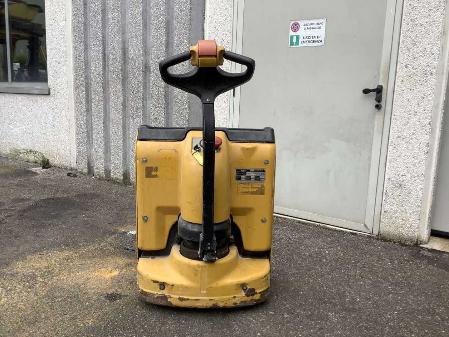 Used Forklift Yale MP 18 Žemo kėlimo krautuvas su grąžulu (Image 3) Used Forklift Yale MP 18 Žemo kėlimo krautuvas su grąžulu (Image 3)