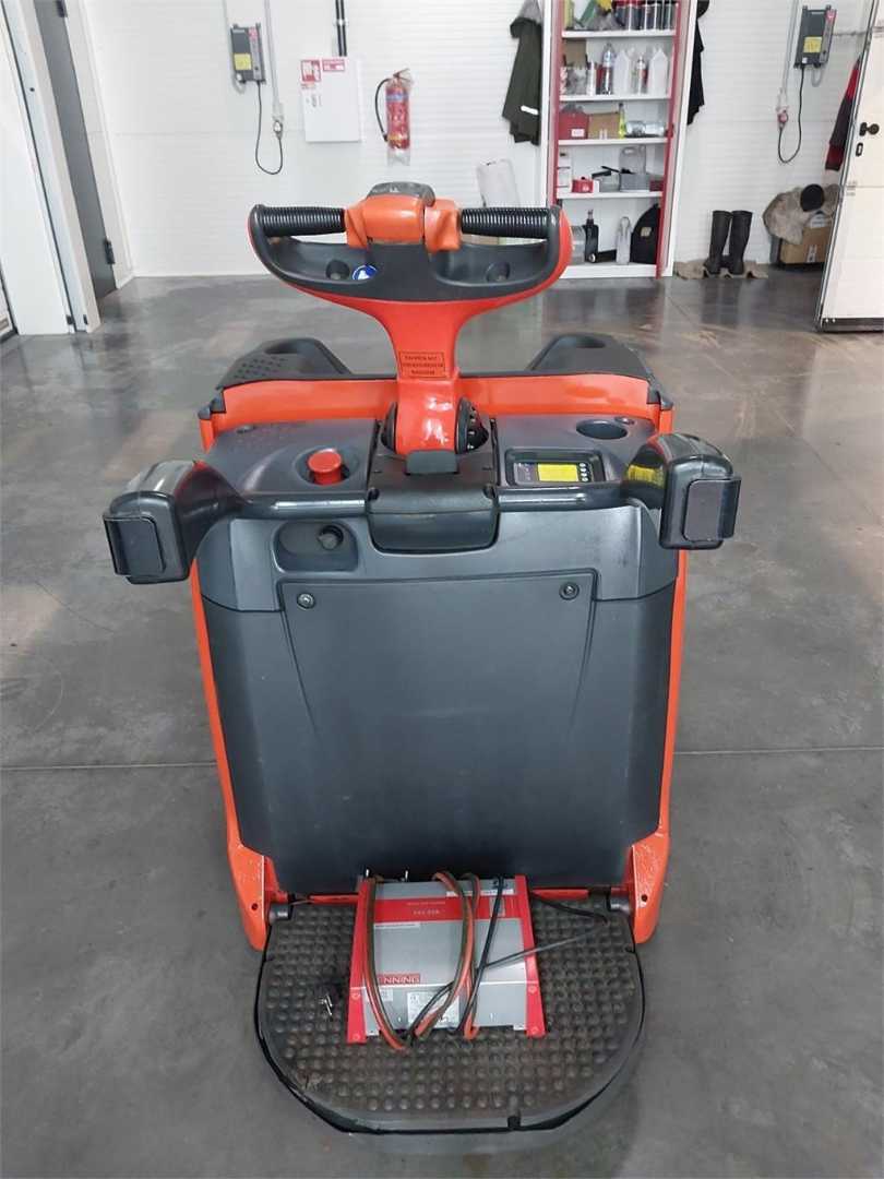 Used Forklift Linde T20AP Žemo kėlimo krautuvas su grąžulu (Image 2) Used Forklift Linde T20AP Žemo kėlimo krautuvas su grąžulu (Image 2)
