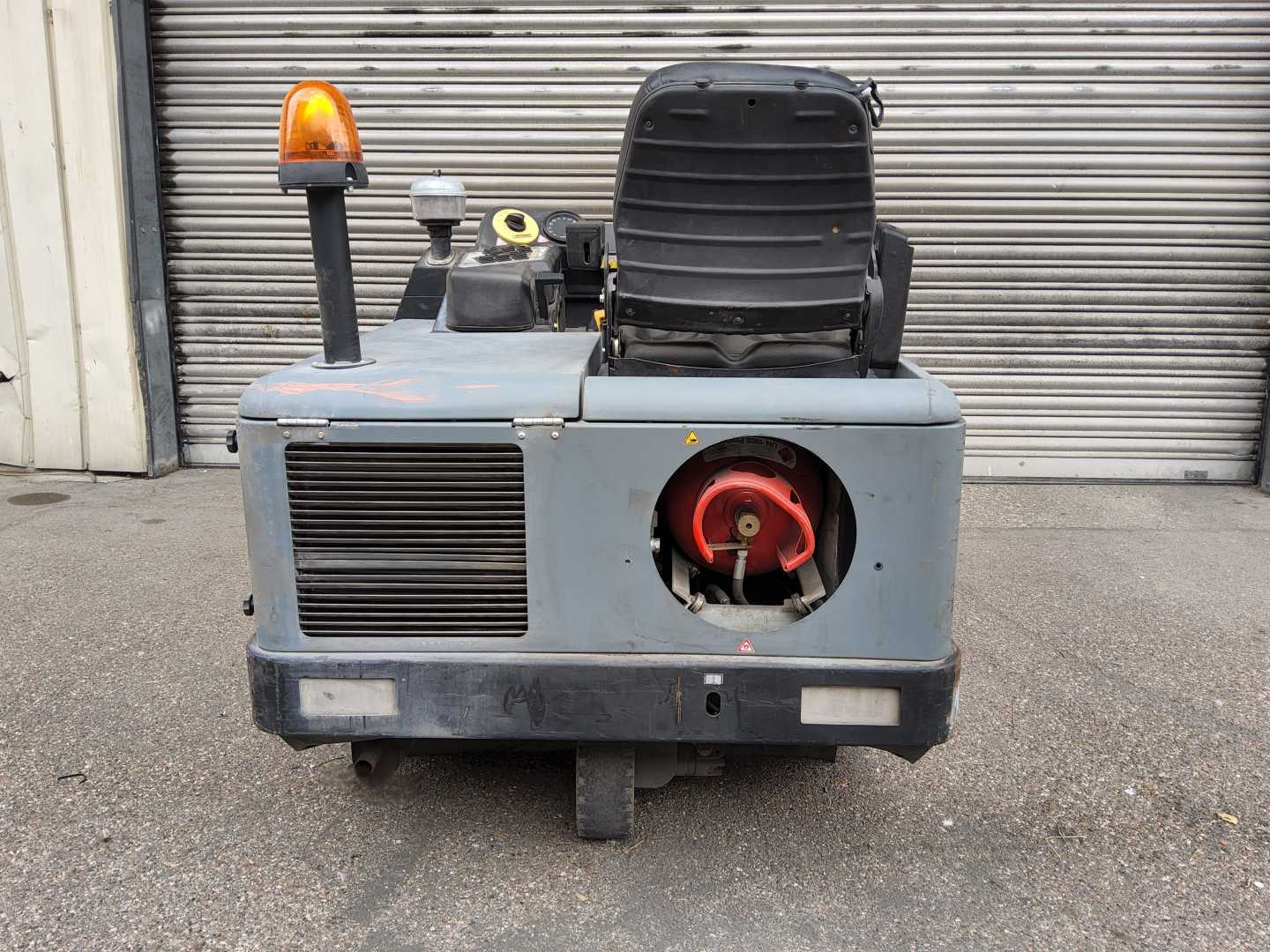 Used Forklift Other KM130/300RLPG Žemo kėlimo krautuvas su grąžulu (Image 4) Used Forklift Other KM130/300RLPG Žemo kėlimo krautuvas su grąžulu (Image 4)