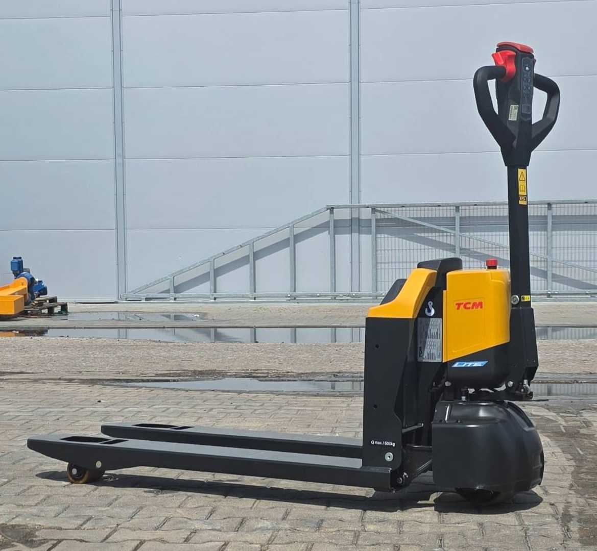 Used Forklift TCM PWL 15 E-Q2 BRAND NEW Žemo kėlimo krautuvas su grąžulu (Image 4) Used Forklift TCM PWL 15 E-Q2 BRAND NEW Žemo kėlimo krautuvas su grąžulu (Image 4)