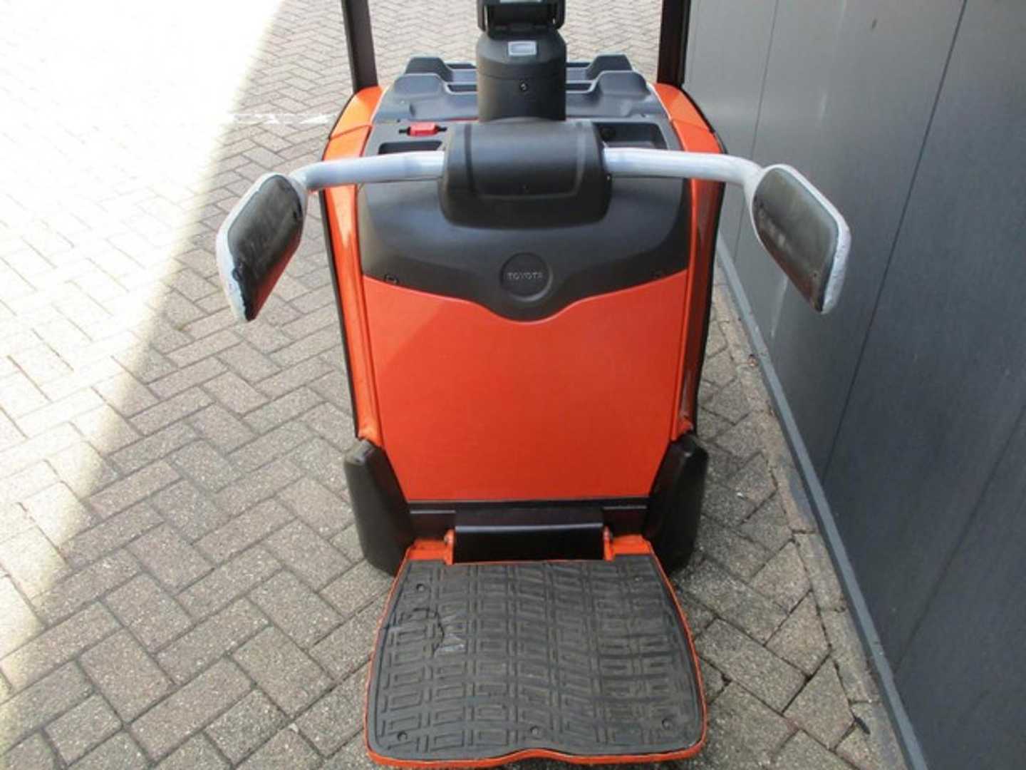 Used Forklift BT LPE200 Žemo kėlimo krautuvas su vairuotojo stovu (ar keleivio platforma) (Image 6) Used Forklift BT LPE200 Žemo kėlimo krautuvas su vairuotojo stovu (ar keleivio platforma) (Image 6)