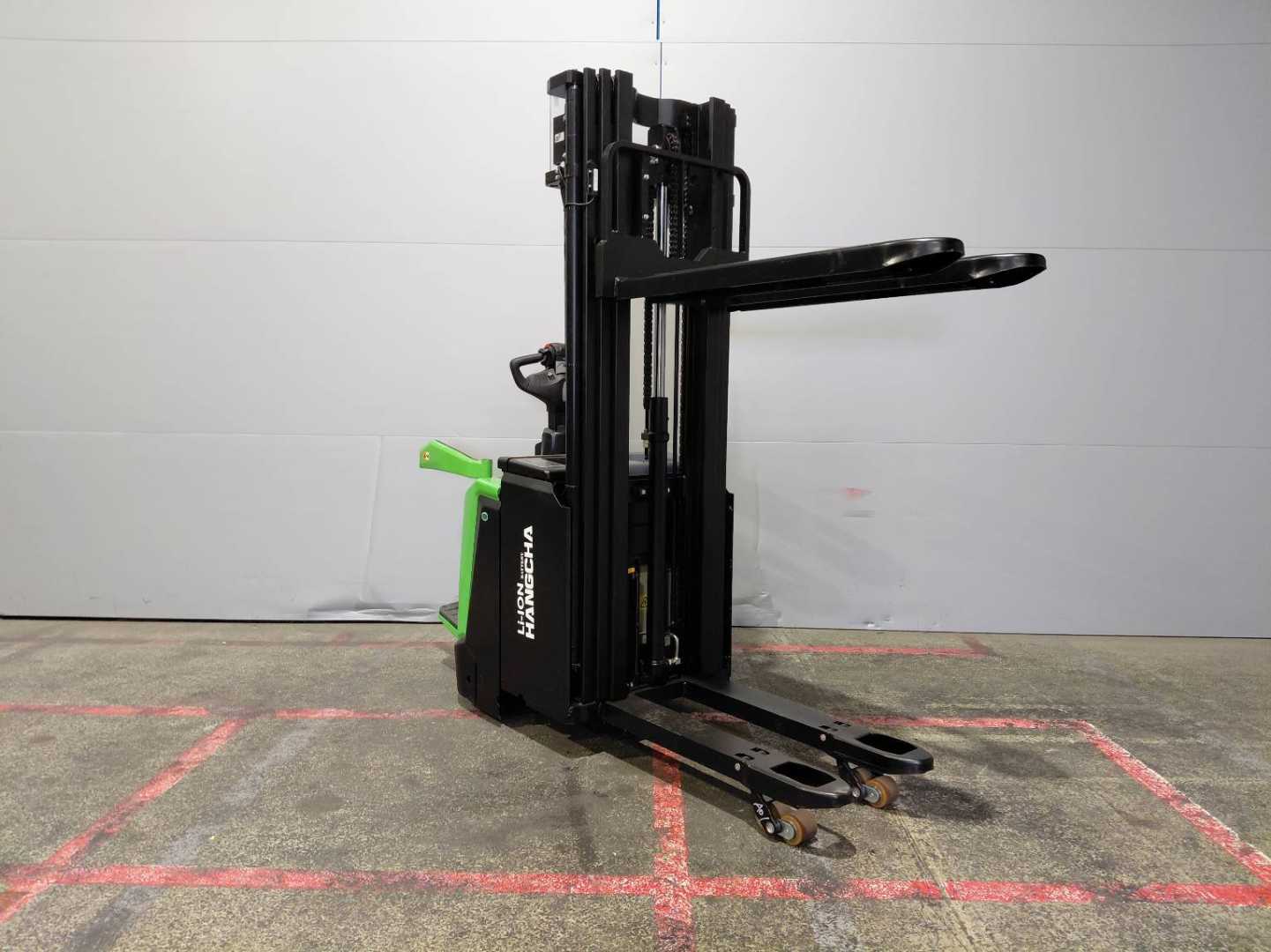 Used Forklift Hangcha CDD16-XT1S-SiL Žemo kėlimo krautuvas su vairuotojo stovu (ar keleivio platforma) (Image 3) Used Forklift Hangcha CDD16-XT1S-SiL Žemo kėlimo krautuvas su vairuotojo stovu (ar keleivio platforma) (Image 3)