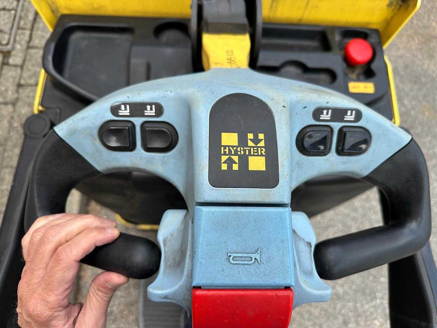 Used Forklift Hyster P2.0S Žemo kėlimo krautuvas su vairuotojo stovu (ar keleivio platforma) (Image 4) Used Forklift Hyster P2.0S Žemo kėlimo krautuvas su vairuotojo stovu (ar keleivio platforma) (Image 4)