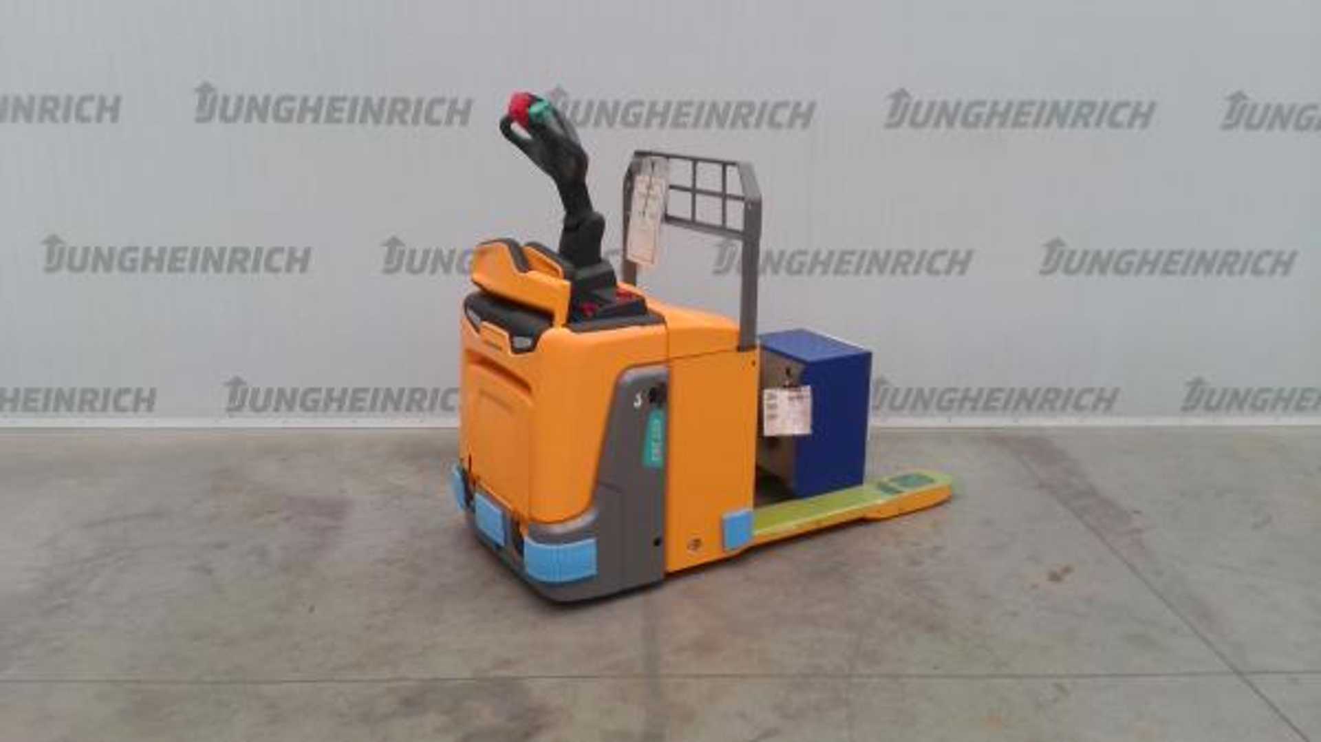 Used Forklift Jungheinrich ERE 120 KP 100-67 Žemo kėlimo krautuvas su vairuotojo stovu (ar keleivio platforma) (Image 1) Used Forklift Jungheinrich ERE 120 KP 100-67 Žemo kėlimo krautuvas su vairuotojo stovu (ar keleivio platforma) (Image 1)