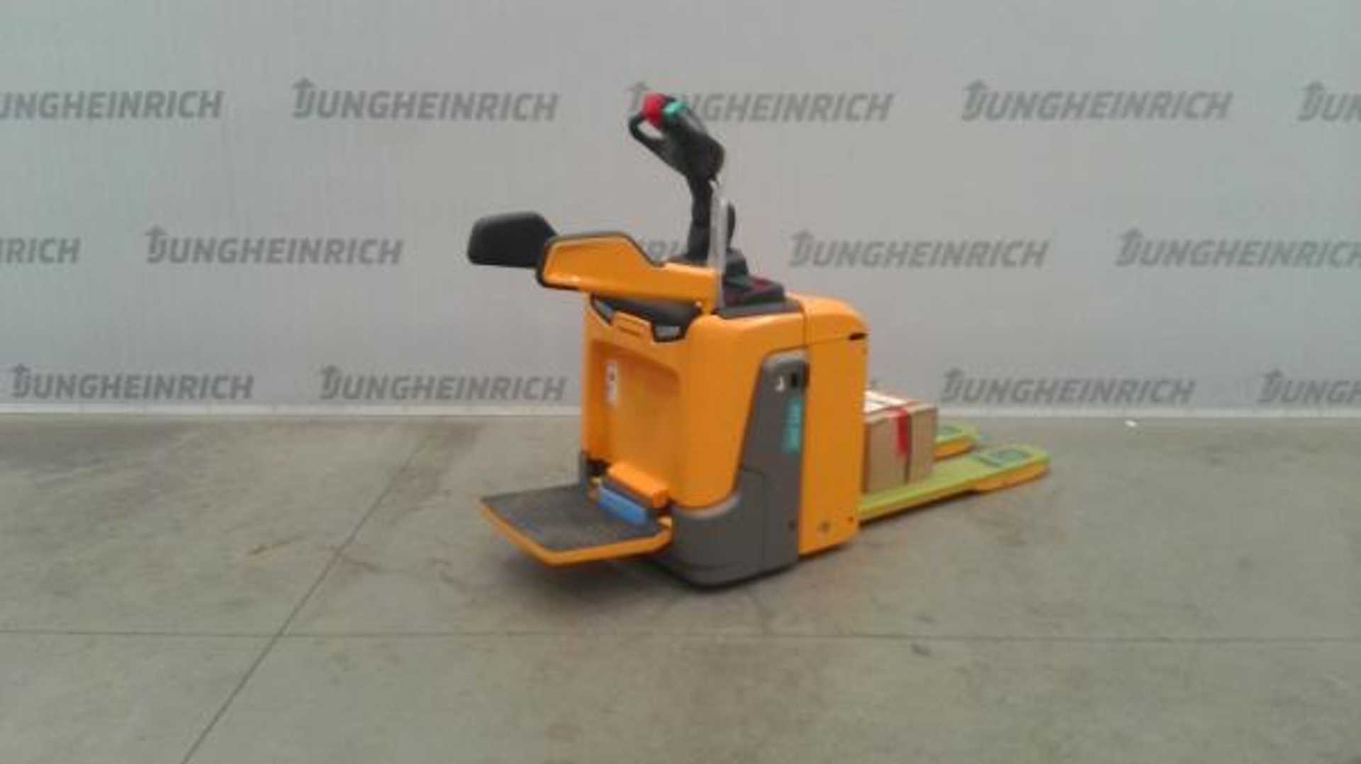 Used Forklift Jungheinrich ERE 120 KP 115-54 Žemo kėlimo krautuvas su vairuotojo stovu (ar keleivio platforma) (Image 2) Used Forklift Jungheinrich ERE 120 KP 115-54 Žemo kėlimo krautuvas su vairuotojo stovu (ar keleivio platforma) (Image 2)