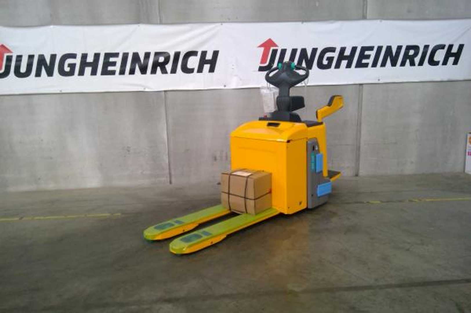 Used Forklift Jungheinrich ERE 120 19 115-54 Žemo kėlimo krautuvas su vairuotojo stovu (ar keleivio platforma) (Image 2)