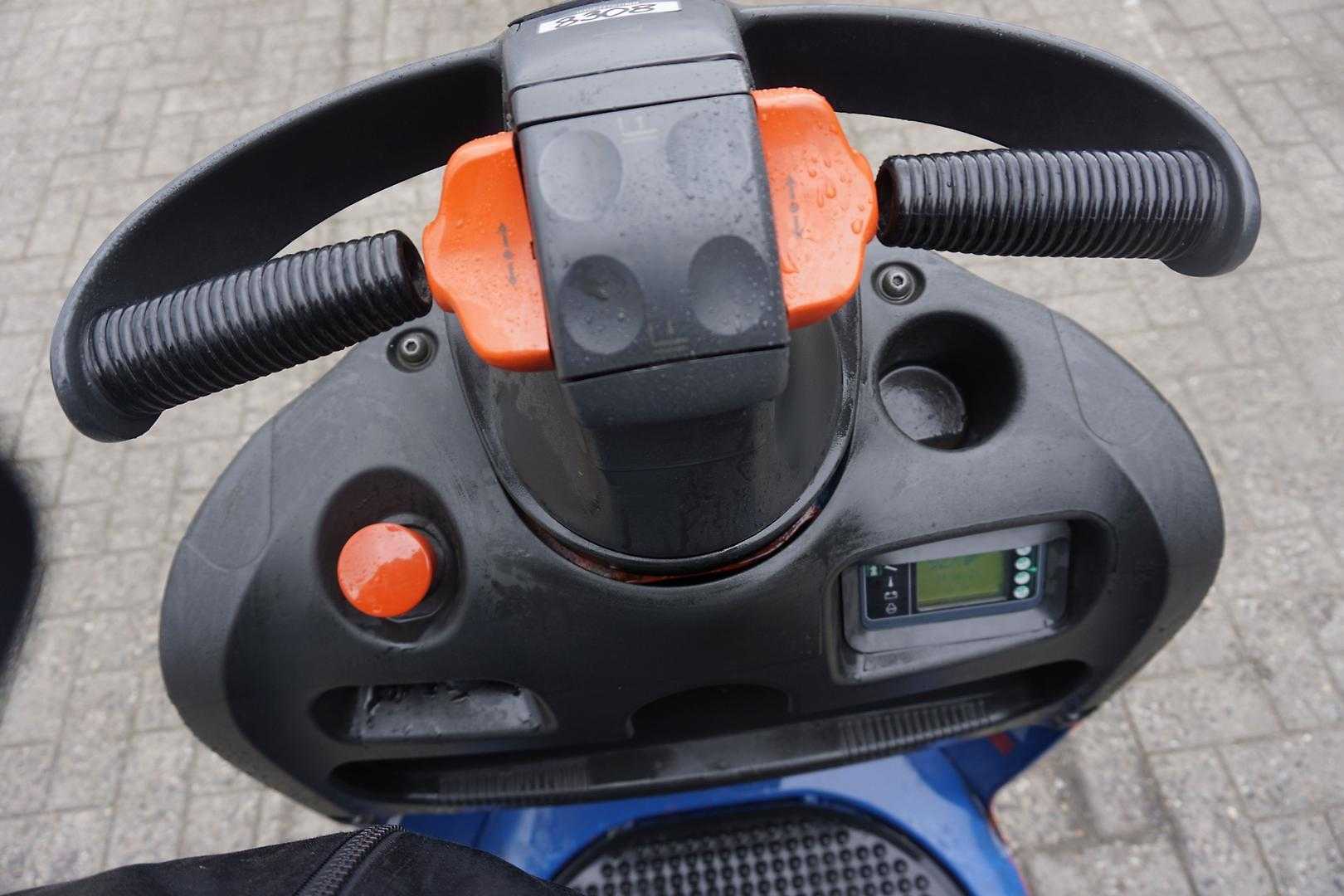Used Forklift Linde N 20 - Niederhubwagen Žemo kėlimo krautuvas su vairuotojo stovu (ar keleivio platforma) (Image 8) Used Forklift Linde N 20 - Niederhubwagen Žemo kėlimo krautuvas su vairuotojo stovu (ar keleivio platforma) (Image 8)