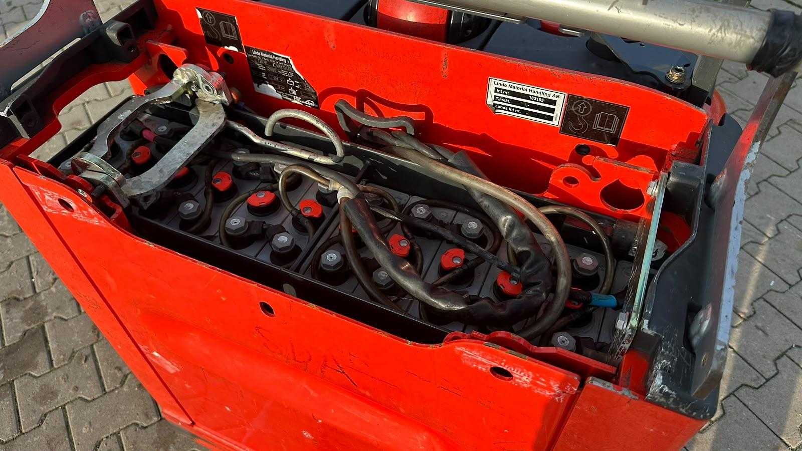 Used Forklift Linde T 20 AP Žemo kėlimo krautuvas su vairuotojo stovu (ar keleivio platforma) (Image 12) Used Forklift Linde T 20 AP Žemo kėlimo krautuvas su vairuotojo stovu (ar keleivio platforma) (Image 12)
