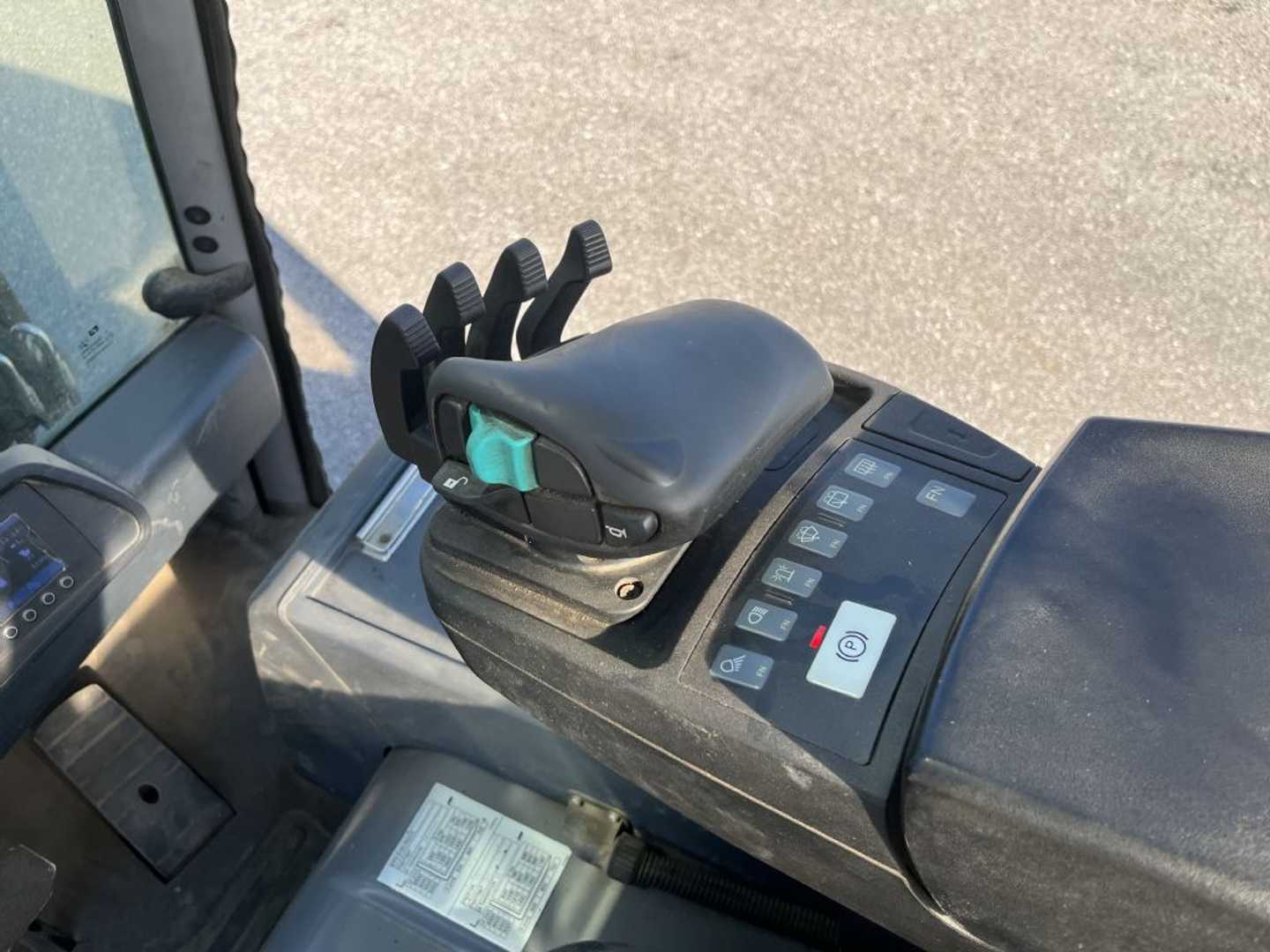 Used Forklift Jungheinrich EFG216k 3 riteņu dakšu iekrāvējs (Image 7) Used Forklift Jungheinrich EFG216k 3 riteņu dakšu iekrāvējs (Image 7)