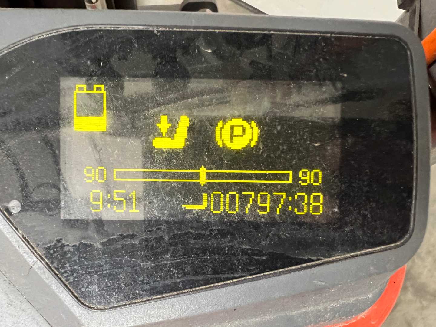 Used Forklift BT C3E160 3 riteņu dakšu iekrāvējs (Image 6) Used Forklift BT C3E160 3 riteņu dakšu iekrāvējs (Image 6)