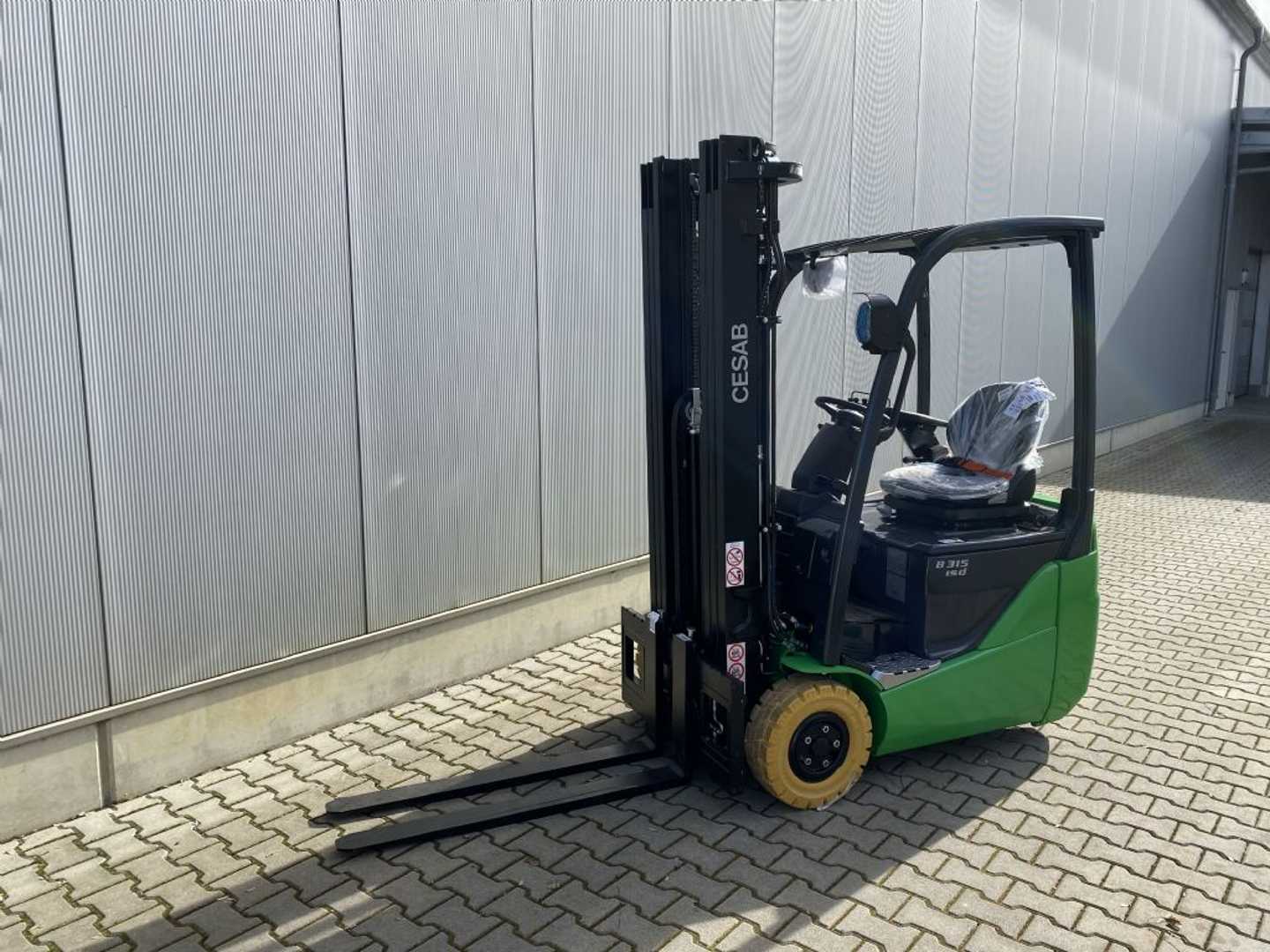 Used Forklift Cesab B315-II 3 riteņu dakšu iekrāvējs (Image 3)