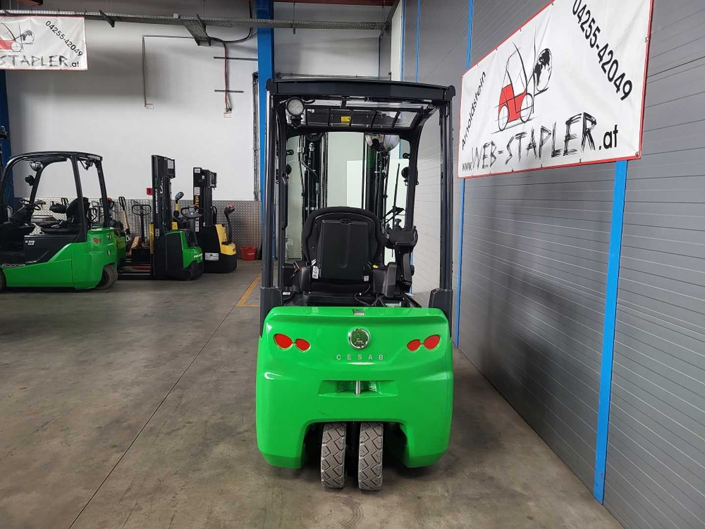 Used Forklift Cesab B316II 3 riteņu dakšu iekrāvējs (Image 5) Used Forklift Cesab B316II 3 riteņu dakšu iekrāvējs (Image 5)