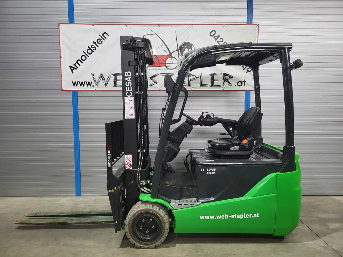Used Forklift Cesab B320II 3 riteņu dakšu iekrāvējs (Image 2) Used Forklift Cesab B320II 3 riteņu dakšu iekrāvējs (Image 2)