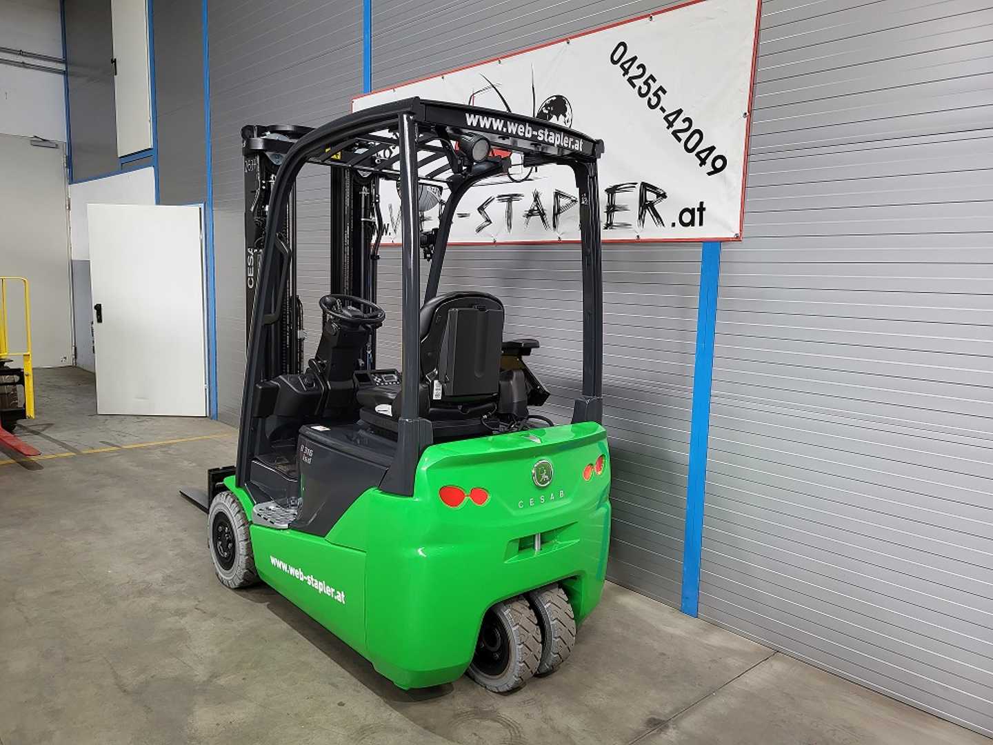 Used Forklift Cesab B316II 3 riteņu dakšu iekrāvējs (Image 5) Used Forklift Cesab B316II 3 riteņu dakšu iekrāvējs (Image 5)