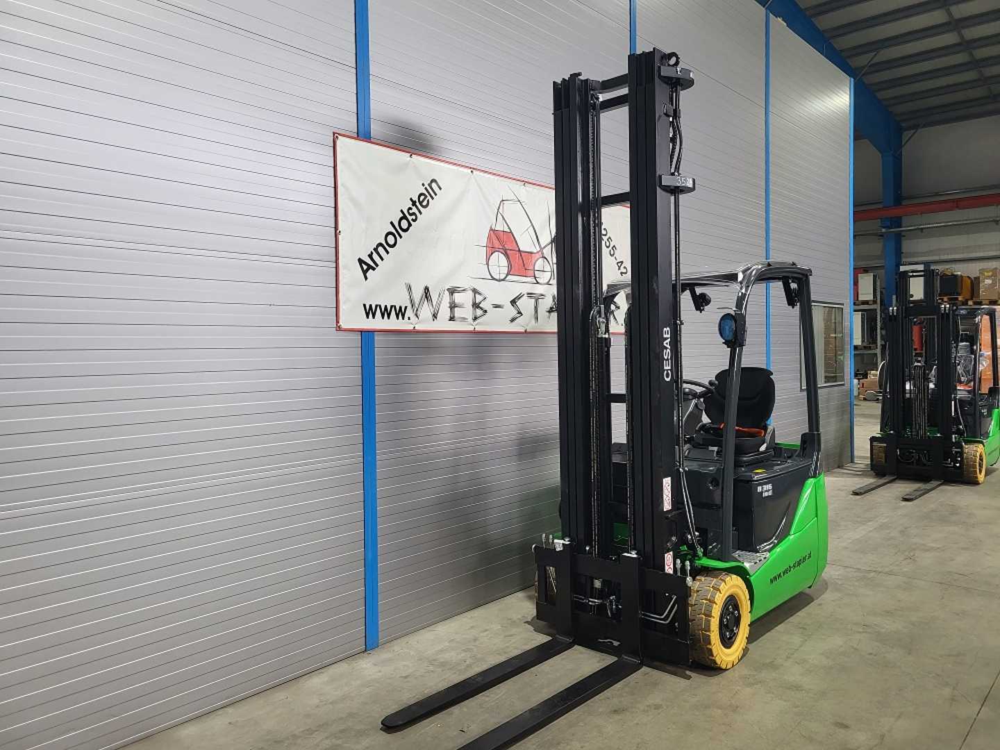 Used Forklift Cesab B316II 3 riteņu dakšu iekrāvējs (Image 1) Used Forklift Cesab B316II 3 riteņu dakšu iekrāvējs (Image 1)