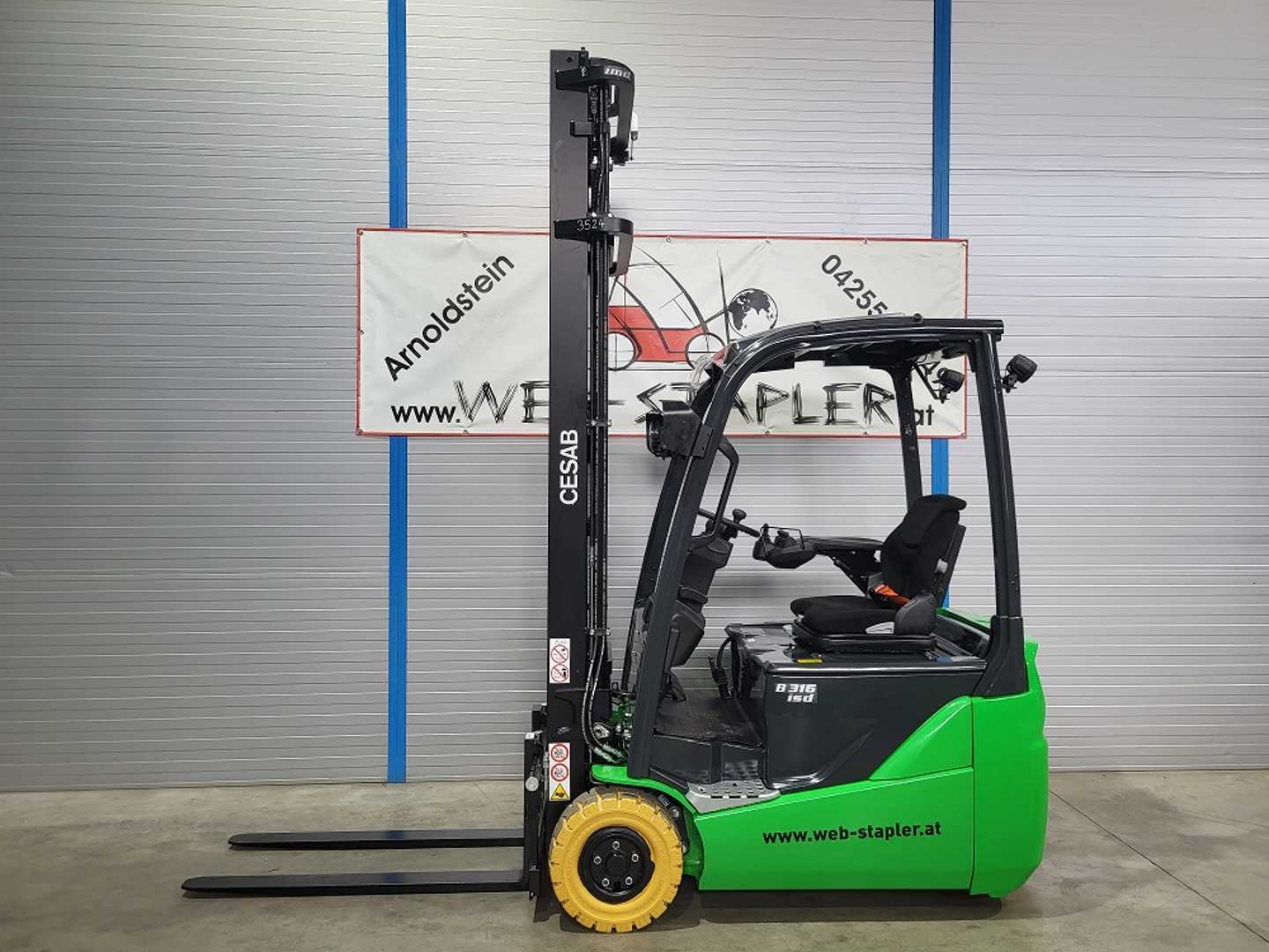 Used Forklift Cesab B316II 3 riteņu dakšu iekrāvējs (Image 3) Used Forklift Cesab B316II 3 riteņu dakšu iekrāvējs (Image 3)