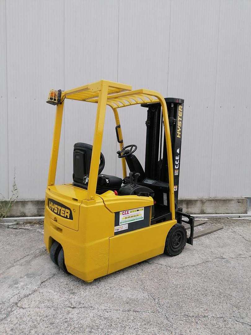 Used Forklift Hyster J1.60XMT 3 riteņu dakšu iekrāvējs (Image 4) Used Forklift Hyster J1.60XMT 3 riteņu dakšu iekrāvējs (Image 4)