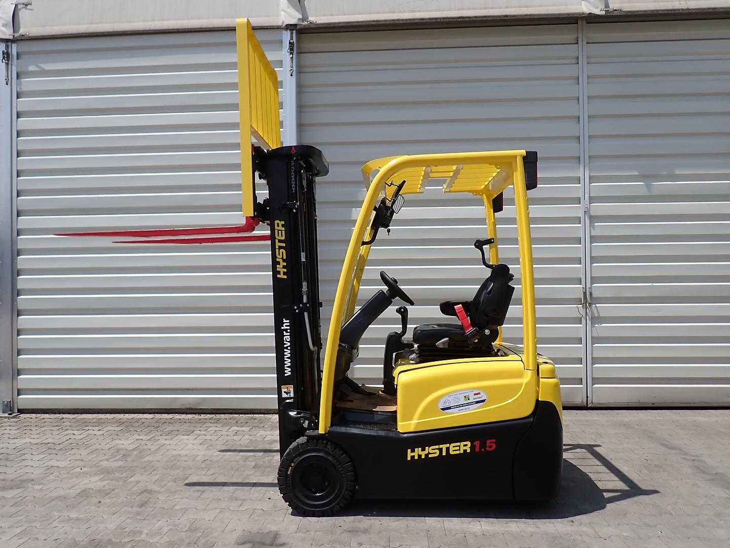 Used Forklift Hyster J1.5XNT 3 riteņu dakšu iekrāvējs (Image 8)