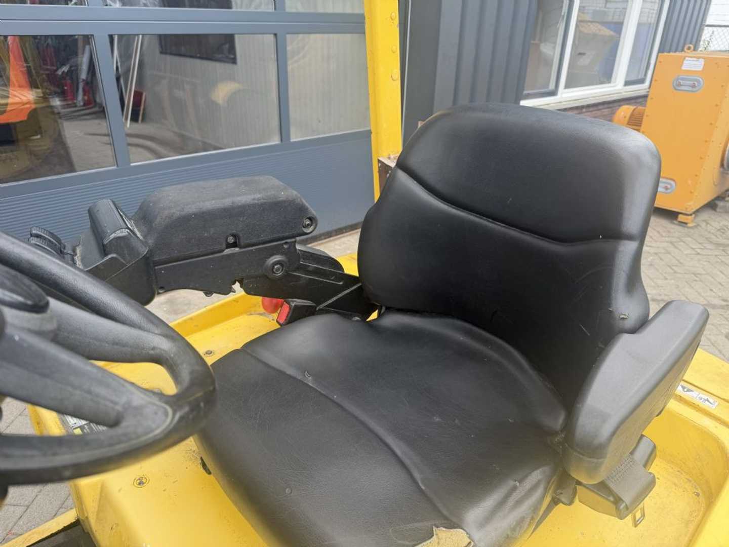 Used Forklift Hyster J2.00XMT 3 riteņu dakšu iekrāvējs (Image 7) Used Forklift Hyster J2.00XMT 3 riteņu dakšu iekrāvējs (Image 7)