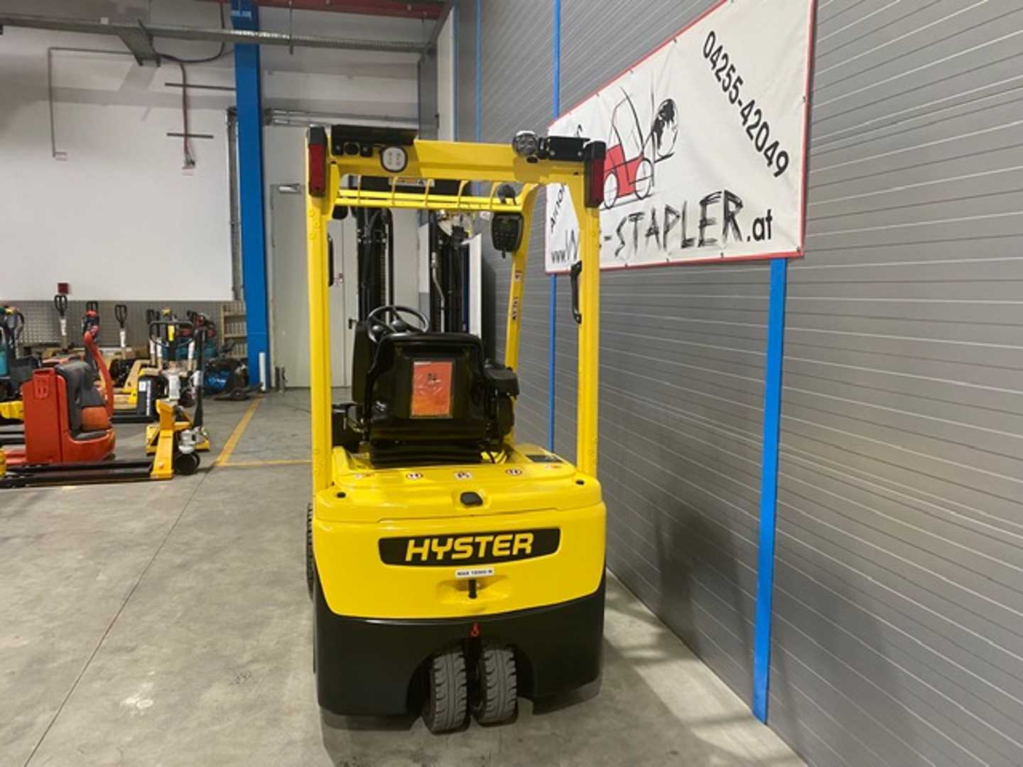 Used Forklift Hyster J1.8XNT MWB 3 riteņu dakšu iekrāvējs (Image 4) Used Forklift Hyster J1.8XNT MWB 3 riteņu dakšu iekrāvējs (Image 4)