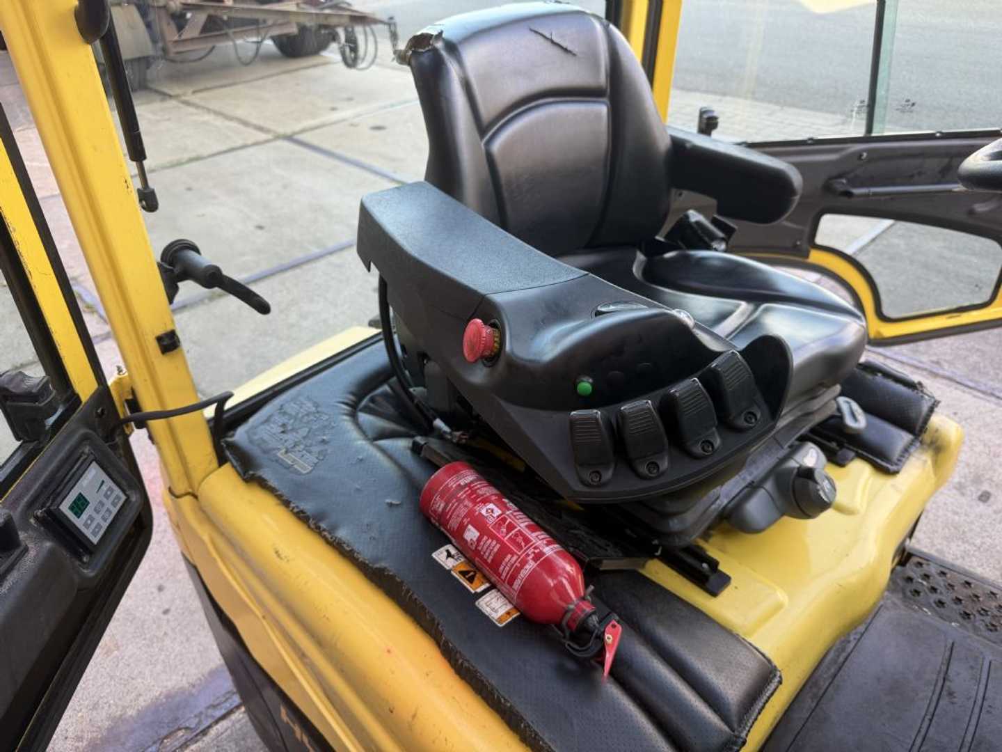 Used Forklift Hyster J1.5XNT MWB 3 riteņu dakšu iekrāvējs (Image 9) Used Forklift Hyster J1.5XNT MWB 3 riteņu dakšu iekrāvējs (Image 9)