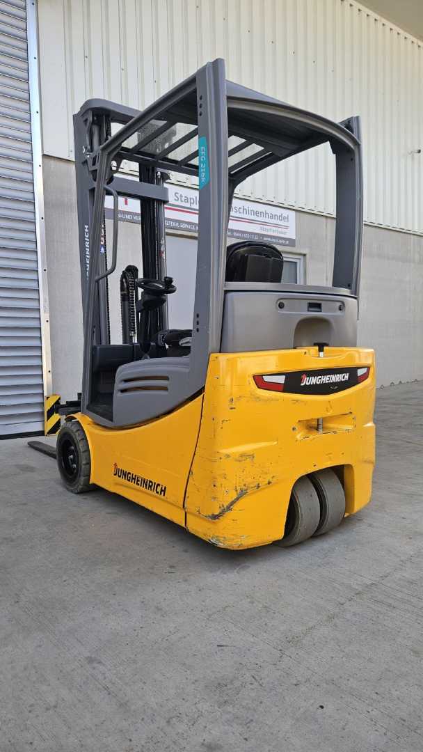 Used Forklift Jungheinrich EFG 216k 3 riteņu dakšu iekrāvējs (Image 5) Used Forklift Jungheinrich EFG 216k 3 riteņu dakšu iekrāvējs (Image 5)