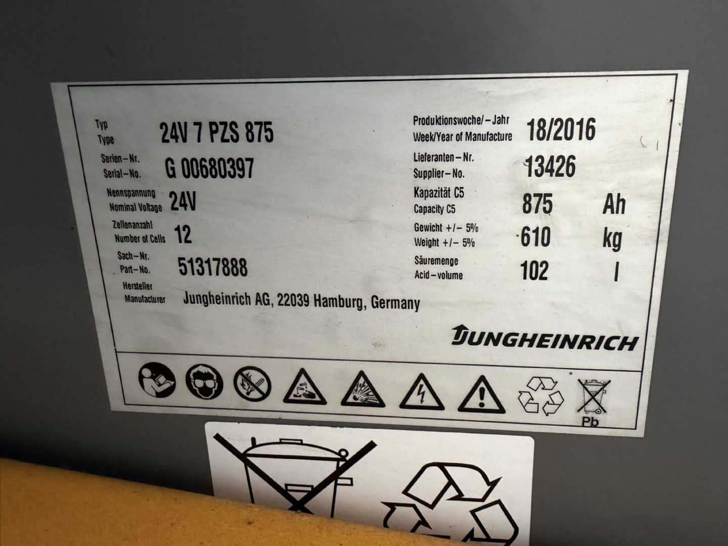 Used Forklift Jungheinrich EFG 113 3 riteņu dakšu iekrāvējs (Image 5) Used Forklift Jungheinrich EFG 113 3 riteņu dakšu iekrāvējs (Image 5)