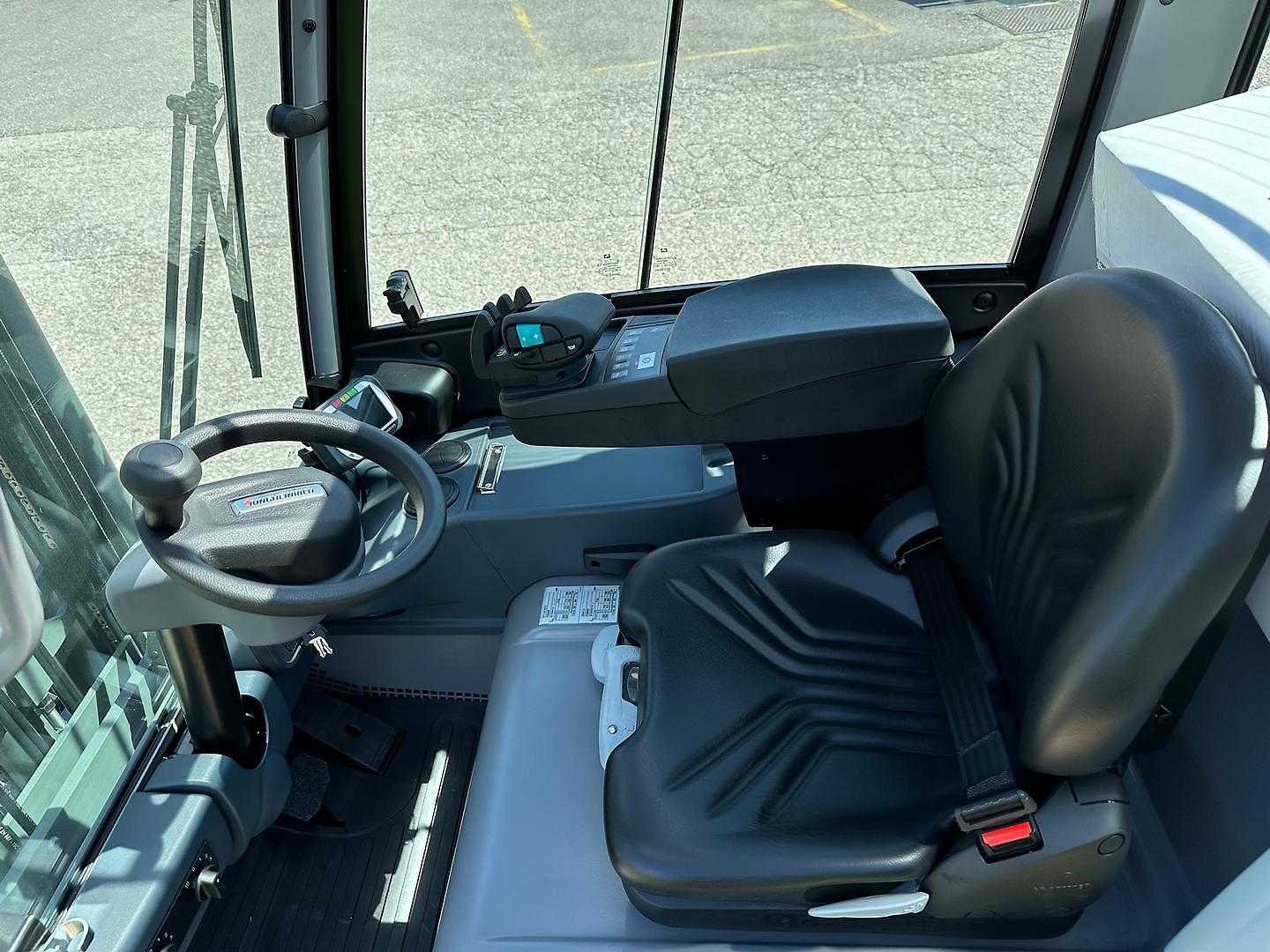 Used Forklift Jungheinrich EFG 220 - 550DZ *NEU*NEW* 3 riteņu dakšu iekrāvējs (Image 5) Used Forklift Jungheinrich EFG 220 - 550DZ *NEU*NEW* 3 riteņu dakšu iekrāvējs (Image 5)
