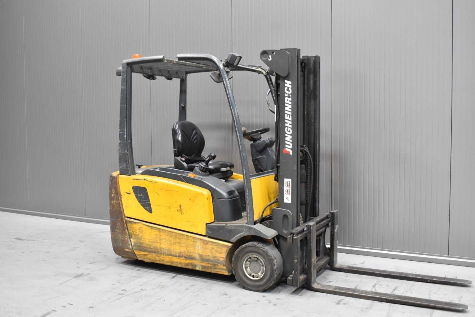 Used Forklift Jungheinrich EFG 216 /58779/ 3 riteņu dakšu iekrāvējs (Image 1) Used Forklift Jungheinrich EFG 216 /58779/ 3 riteņu dakšu iekrāvējs (Image 1)