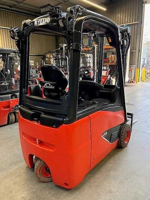 Used Forklift Linde E16H 3 riteņu dakšu iekrāvējs (Image 9) Used Forklift Linde E16H 3 riteņu dakšu iekrāvējs (Image 9)