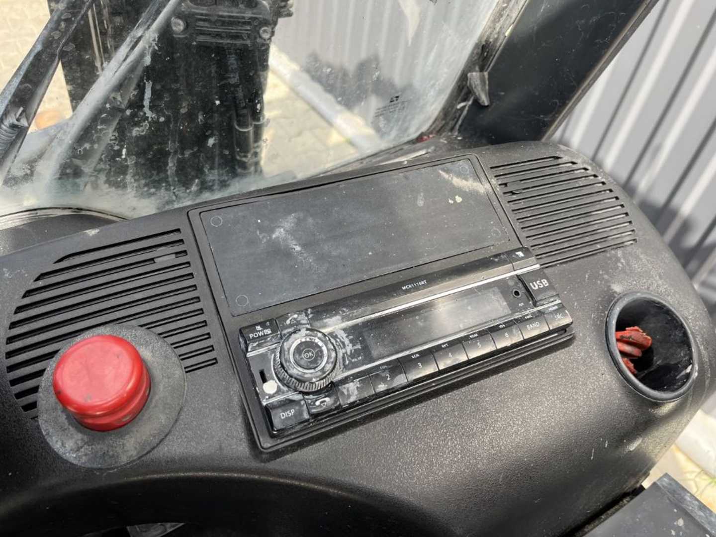 Used Forklift Linde E20L-02 3 riteņu dakšu iekrāvējs (Image 5) Used Forklift Linde E20L-02 3 riteņu dakšu iekrāvējs (Image 5)