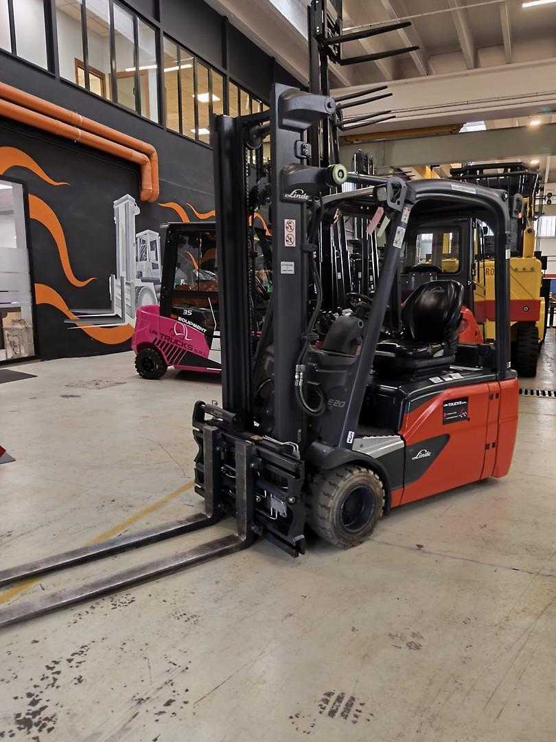 Used Forklift Linde E20L-02 3 riteņu dakšu iekrāvējs (Image 1)