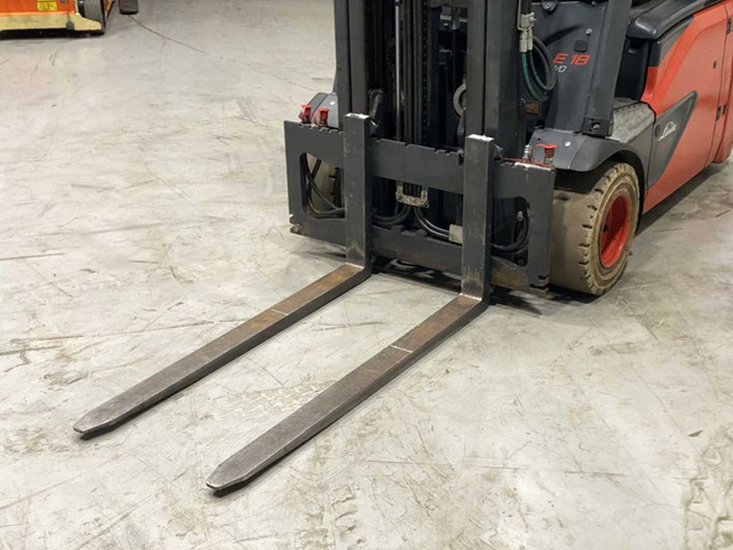 Used Forklift Linde E18-02 3 riteņu dakšu iekrāvējs (Image 7)