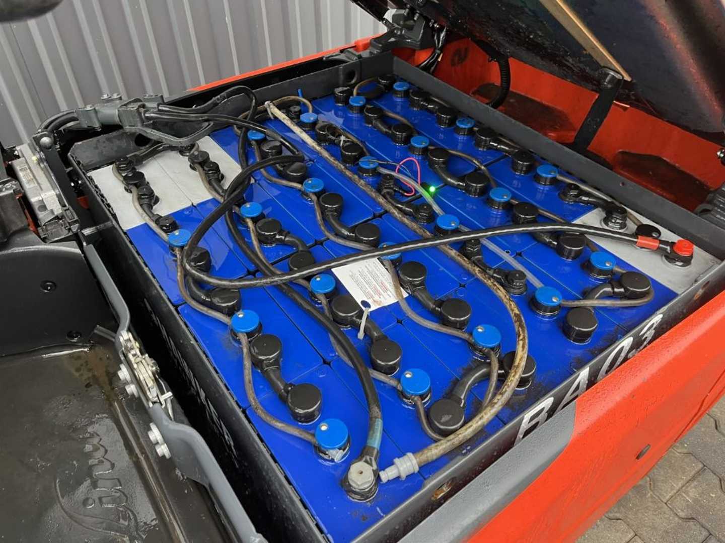 Used Forklift Linde E20L-02 3 riteņu dakšu iekrāvējs (Image 7)