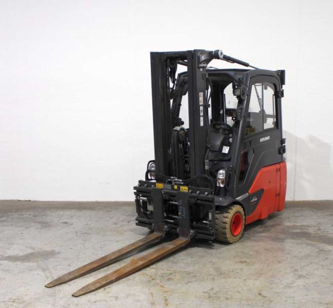 Used Forklift Linde E 18 L EVO 386-02 3 riteņu dakšu iekrāvējs (Image 10)
