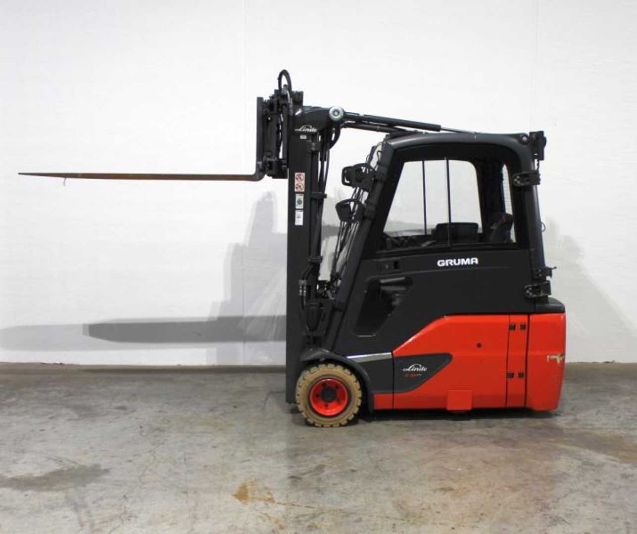 Used Forklift Linde E 18 L EVO 386-02 3 riteņu dakšu iekrāvējs (Image 5)